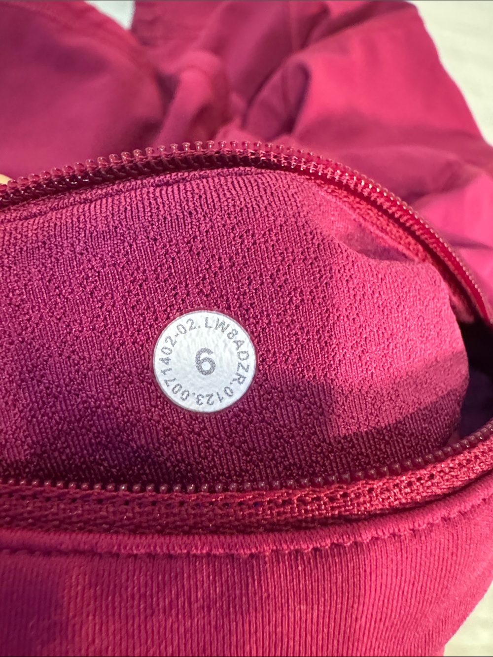 Lululemon Fuchsia skort - Picture 2 of 5